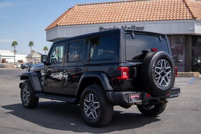 Used 2024 Jeep Wrangler SaharaImage 5