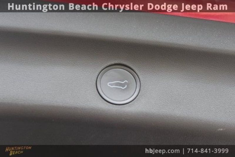 2022 Tesla Model Y Long RangeImage 33