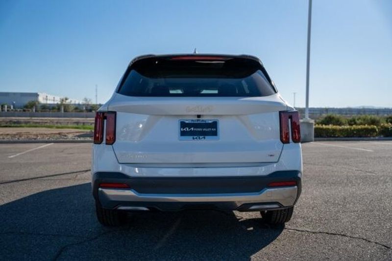 New 2026 Kia Sorento Hybrid EXImage 6