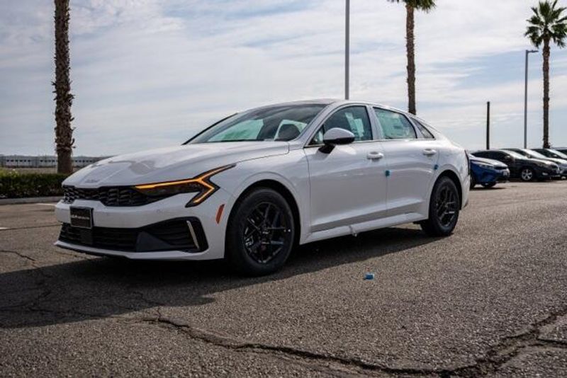 New 2026 Kia K5 LXSImage 3