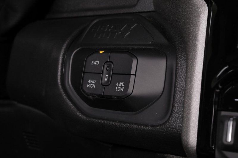 2025 RAM 2500 TradesmanImage 15