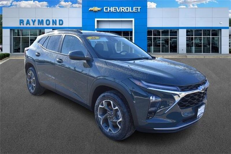 New 2026 Chevrolet Trax LTImage 1