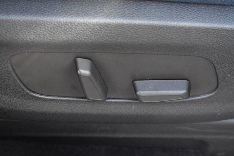 New 2026 Kia Carnival Hybrid EXImage 13