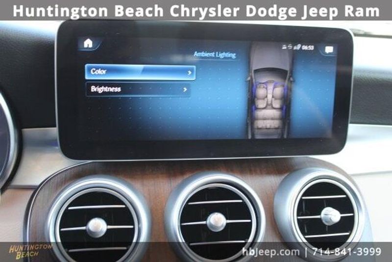 2022 Mercedes-Benz GLC 300Image 25