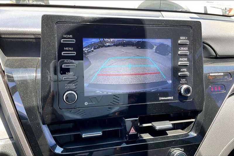 Used 2021 Toyota Camry SEImage 21