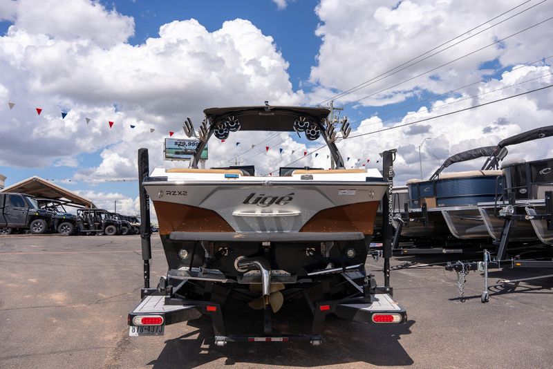 USED 2019 TIGE 2 RZX Image 7