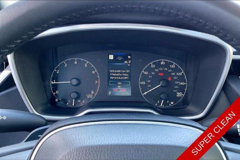 Used 2025 Toyota Corolla Hatchback SEImage 20