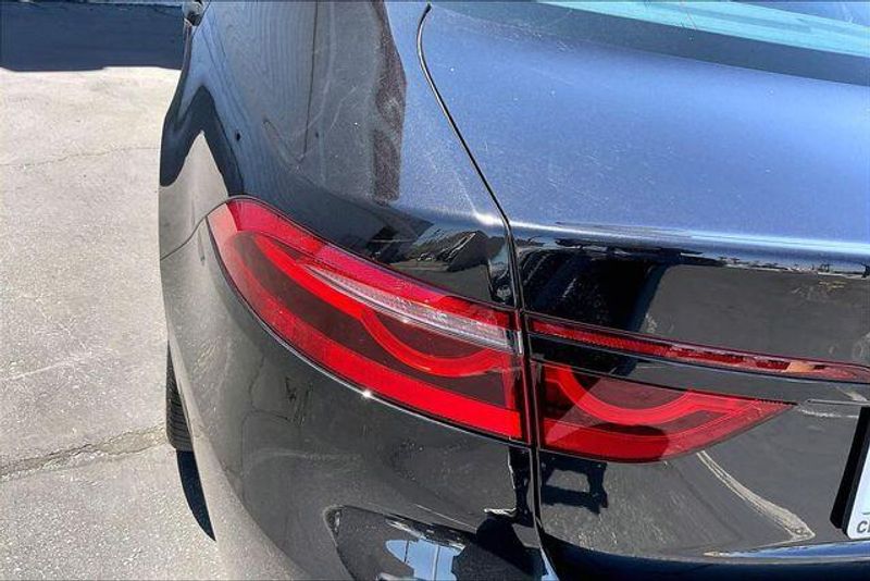 Used 2024 Jaguar XF R-Dynamic SEImage 28