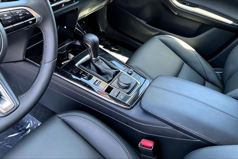2024 Mazda CX-30 2.5 S Preferred PackageImage 10
