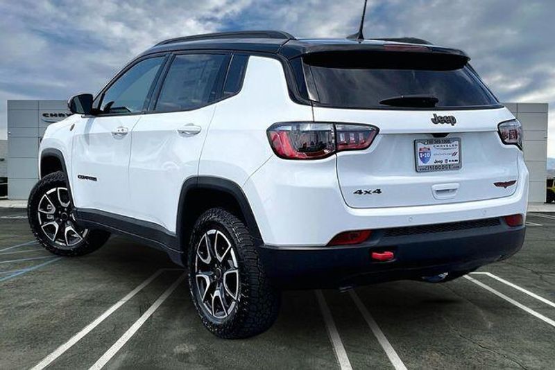 New 2026 Jeep Compass Trailhawk 4x4Image 2