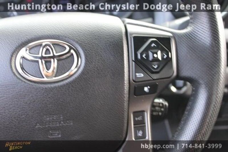 2022 Toyota Tacoma TRD SportImage 21