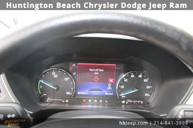 2022 Ford Escape SE HybridImage 23