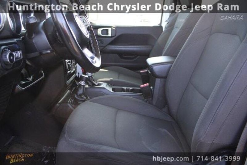2022 Jeep Wrangler Unlimited SaharaImage 34