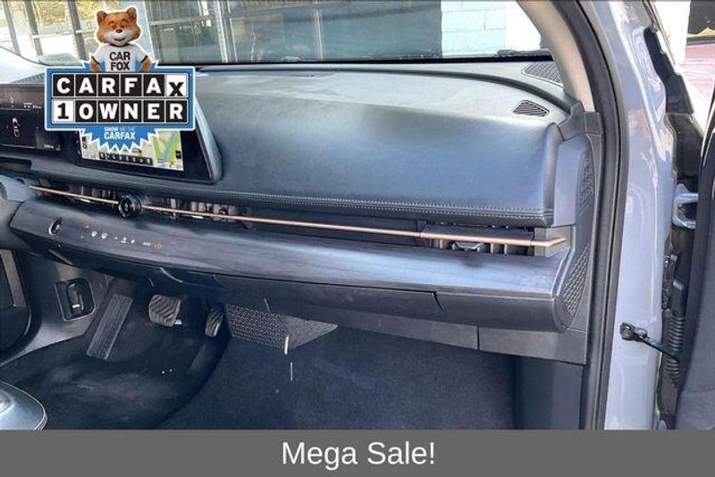 Used 2025 Nissan Ariya EngageImage 16