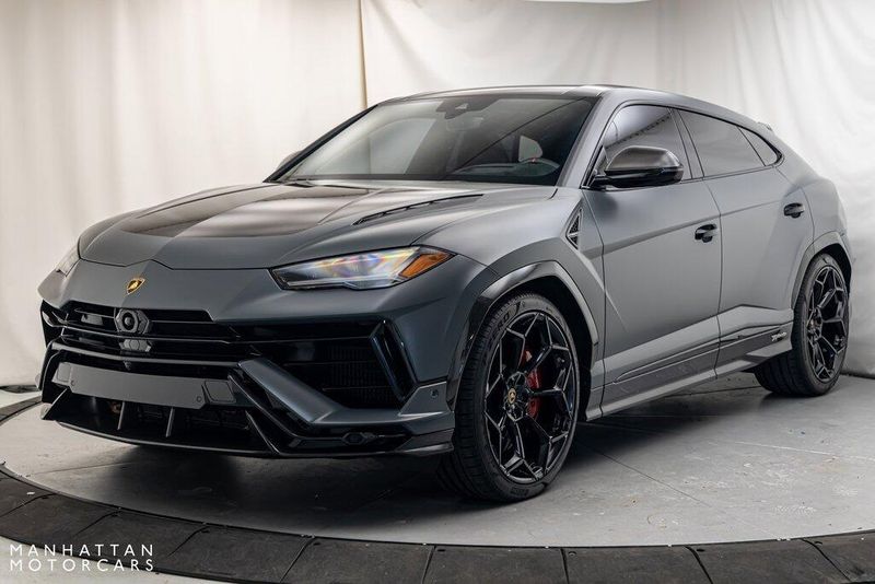 2024 Lamborghini Urus PerformanteImage 1