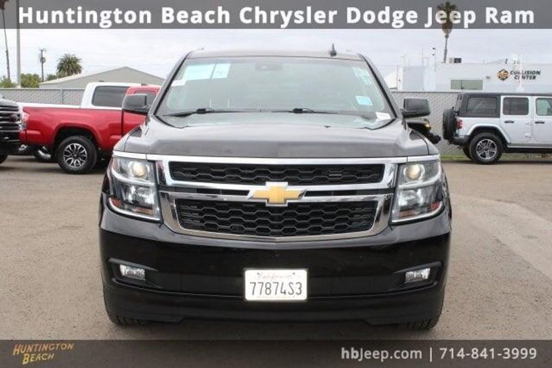 2018 Chevrolet Suburban LTImage 2