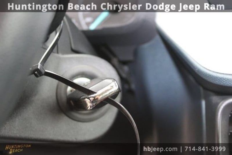 2023 Ford Maverick XLTImage 28