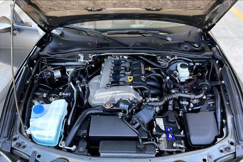 Used 2019 Mazda MX-5 Miata RF Grand TouringImage 9