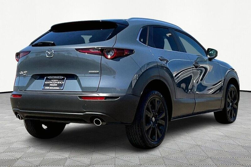 2022 Mazda CX-30 2.5 S Carbon EditionImage 2