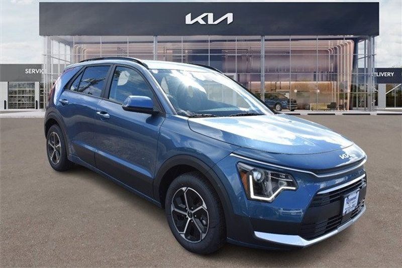 2024 Kia Niro EXImage 1