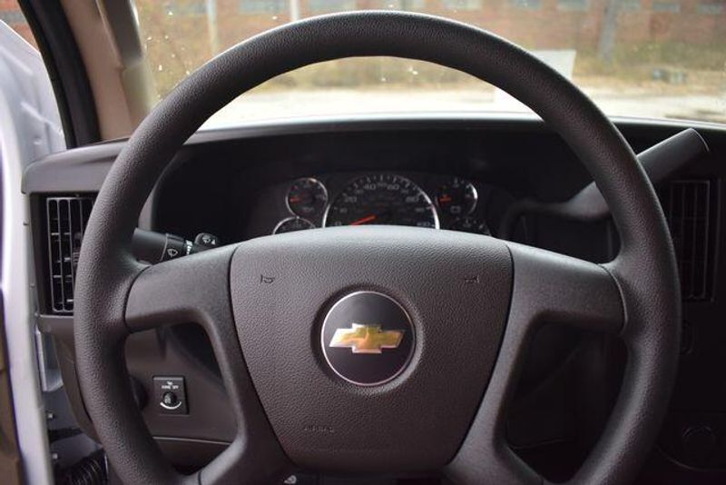 New 2025 Chevrolet Express 2500 Work VanImage 23