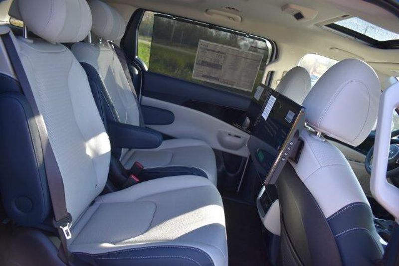 New 2026 Kia Carnival SX PrestigeImage 19