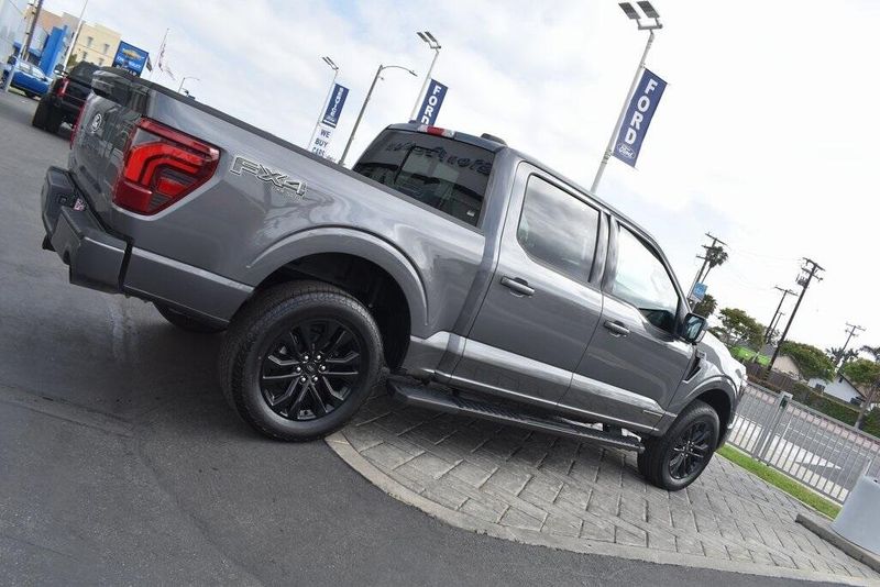 2025 Ford F-150 LariatImage 2