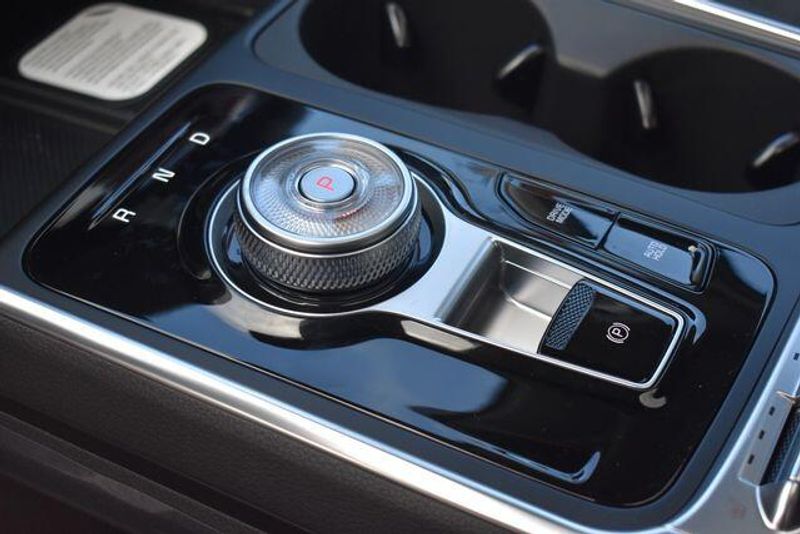 New 2026 Kia Carnival Hybrid SX PrestigeImage 31