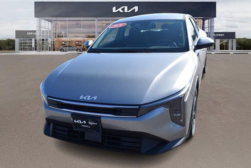New 2026 Kia K4 LXSImage 8