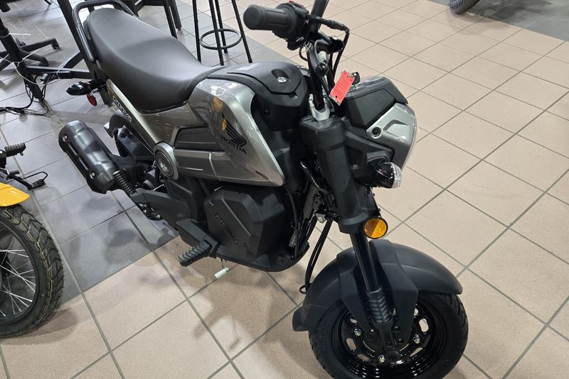 2025 HONDA NAVI ARTIC SILVER METALLIC 