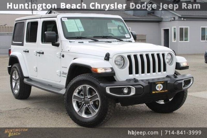 2022 Jeep Wrangler Unlimited SaharaImage 1
