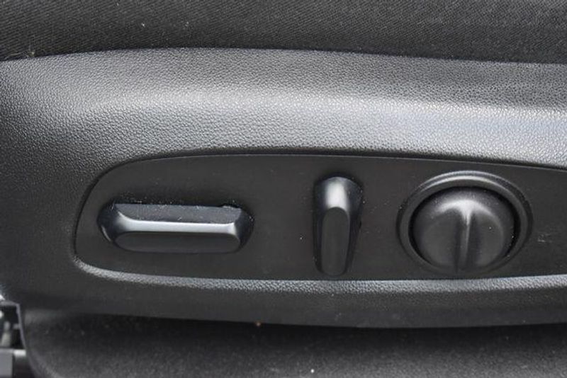 Used 2018 Chevrolet Equinox LTImage 23