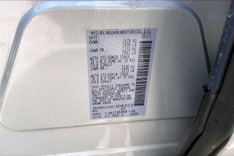Used 2025 Nissan Pathfinder SLImage 32