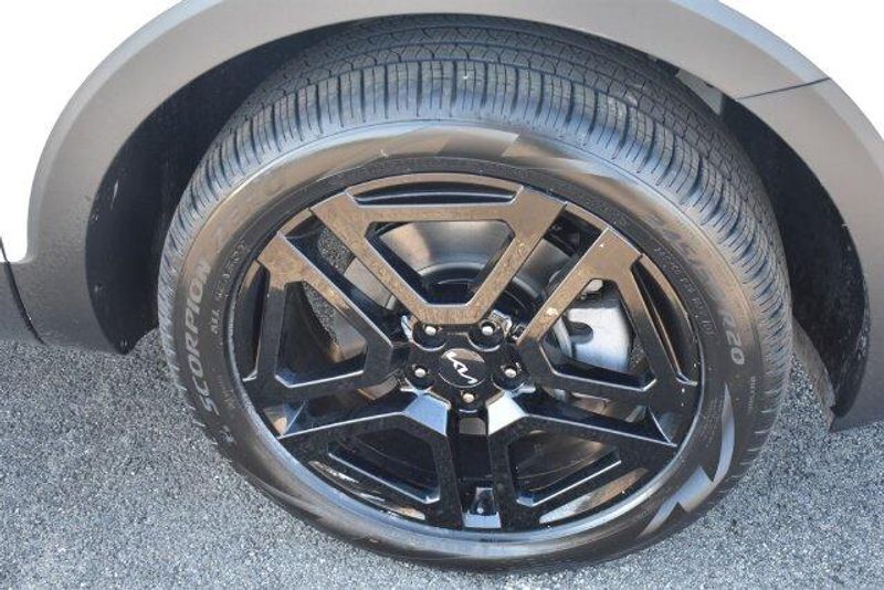 Used 2024 Kia Telluride EX X-LineImage 12
