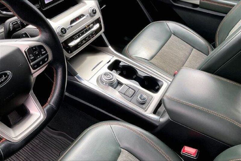 Used 2022 Ford Explorer TimberlineImage 17
