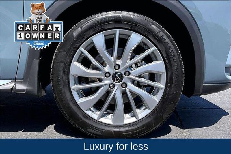 Used 2023 INFINITI QX50 LuxeImage 8