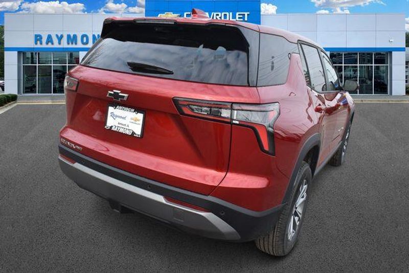 New 2026 Chevrolet Equinox LTImage 4