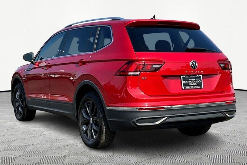 2022 Volkswagen Tiguan 2.0T SEImage 8