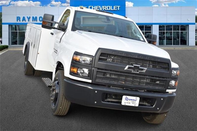 2024 Chevrolet Silverado 4500HD Work TruckImage 9