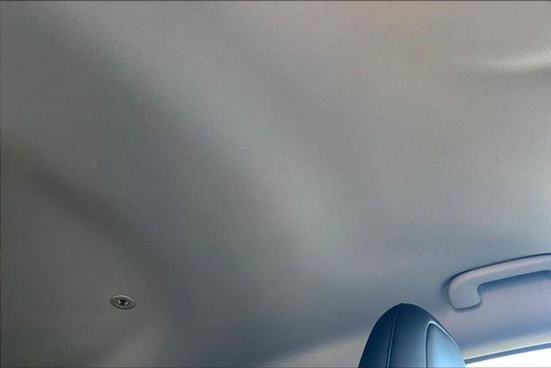 Used 2019 Jeep Cherokee TrailhawkImage 29