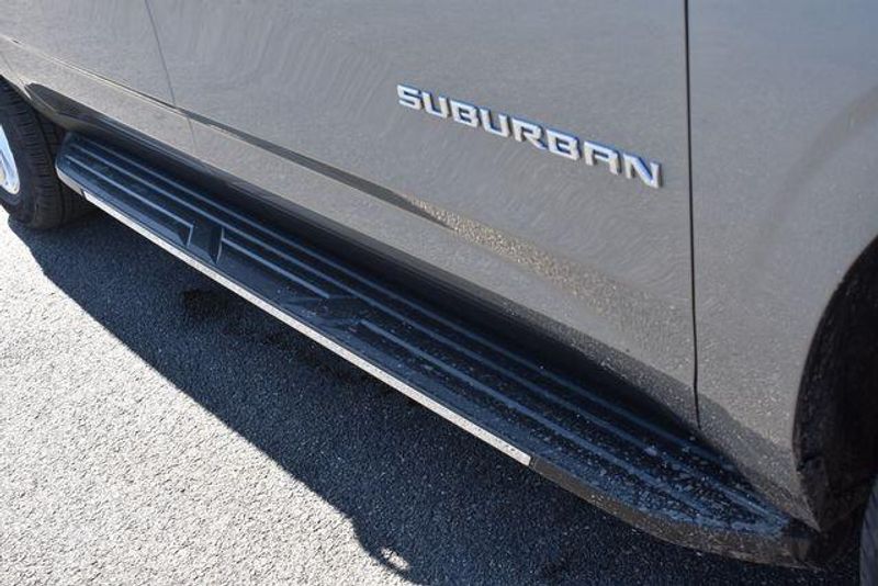 New 2026 Chevrolet Suburban PremierImage 13