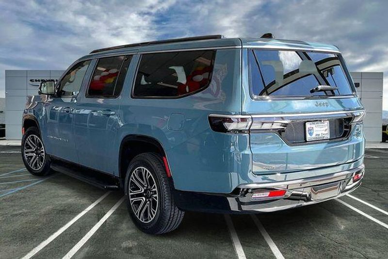 2026 Jeep Grand Wagoneer L 4x4Image 2