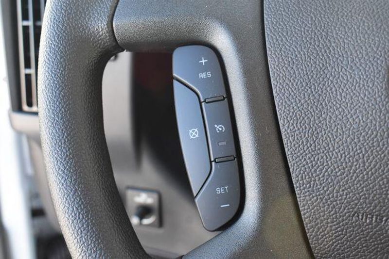 New 2025 Chevrolet Express 2500 Work VanImage 23