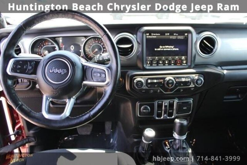 2021 Jeep Wrangler Unlimited SaharaImage 13