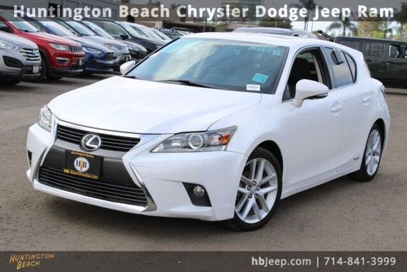2017 Lexus CT 200hImage 9