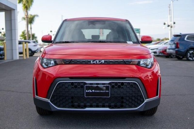 2025 Kia Soul LXImage 2