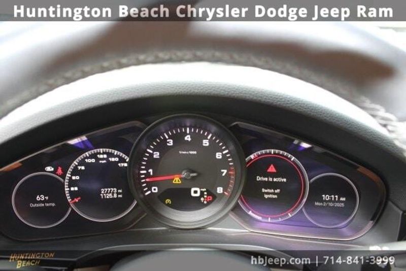 2022 Porsche Cayenne Platinum EditionImage 24