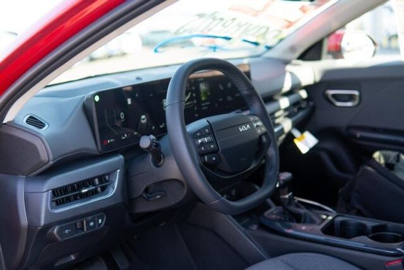 New 2025 Kia K4 EXImage 11