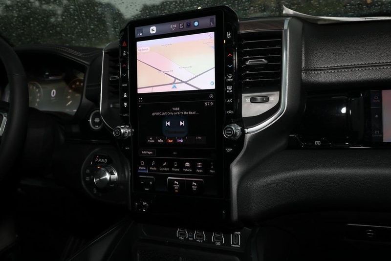 2025 RAM 1500 Laramie Crew Cab 4x4 5