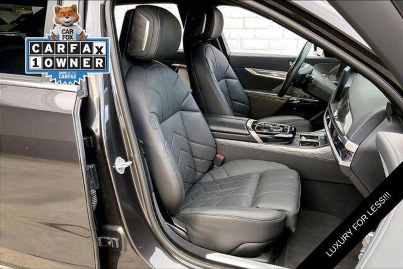 Used 2023 BMW i7 xDrive60Image 6